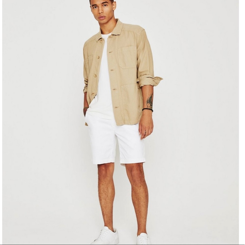 AG The Wanderer Short